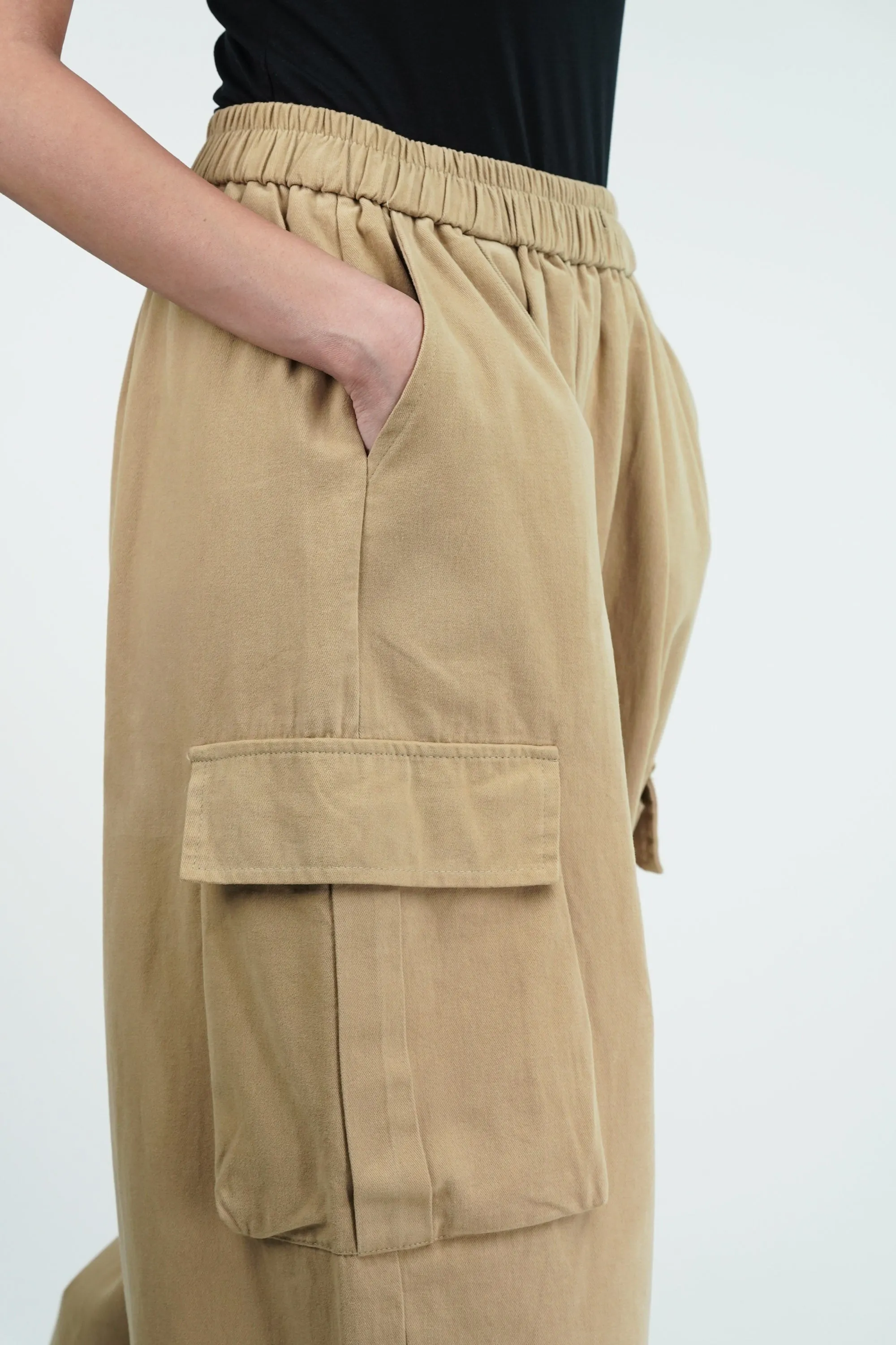 Creamy Yellow Balloon Cargo Pants