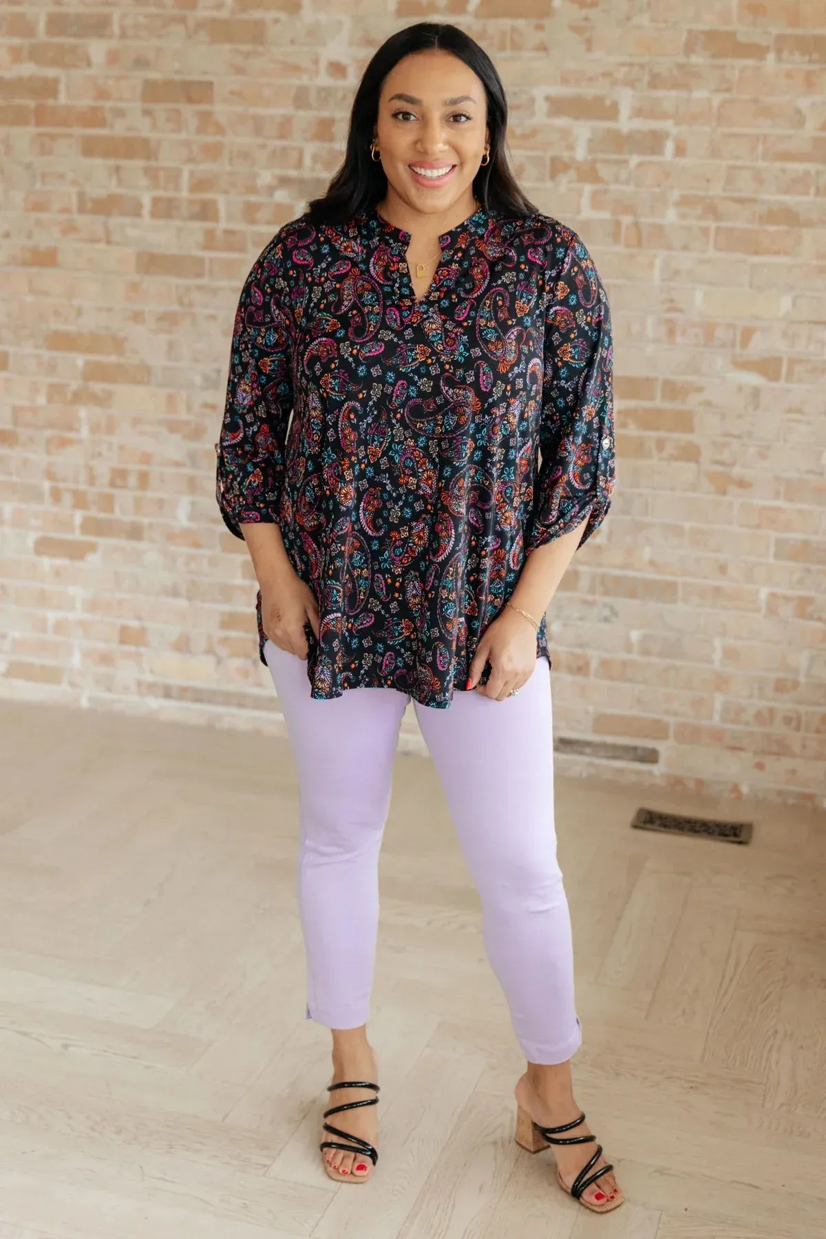 Magic Ankle Crop Skinny Pants (26) in Twelve Colors