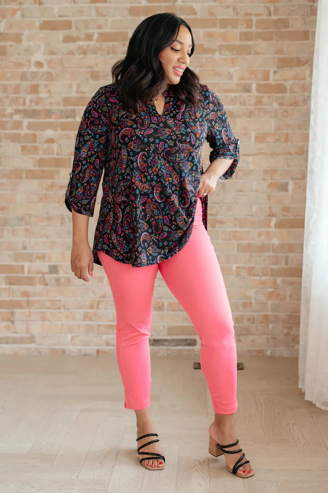 Magic Ankle Crop Skinny Pants (26) in Twelve Colors