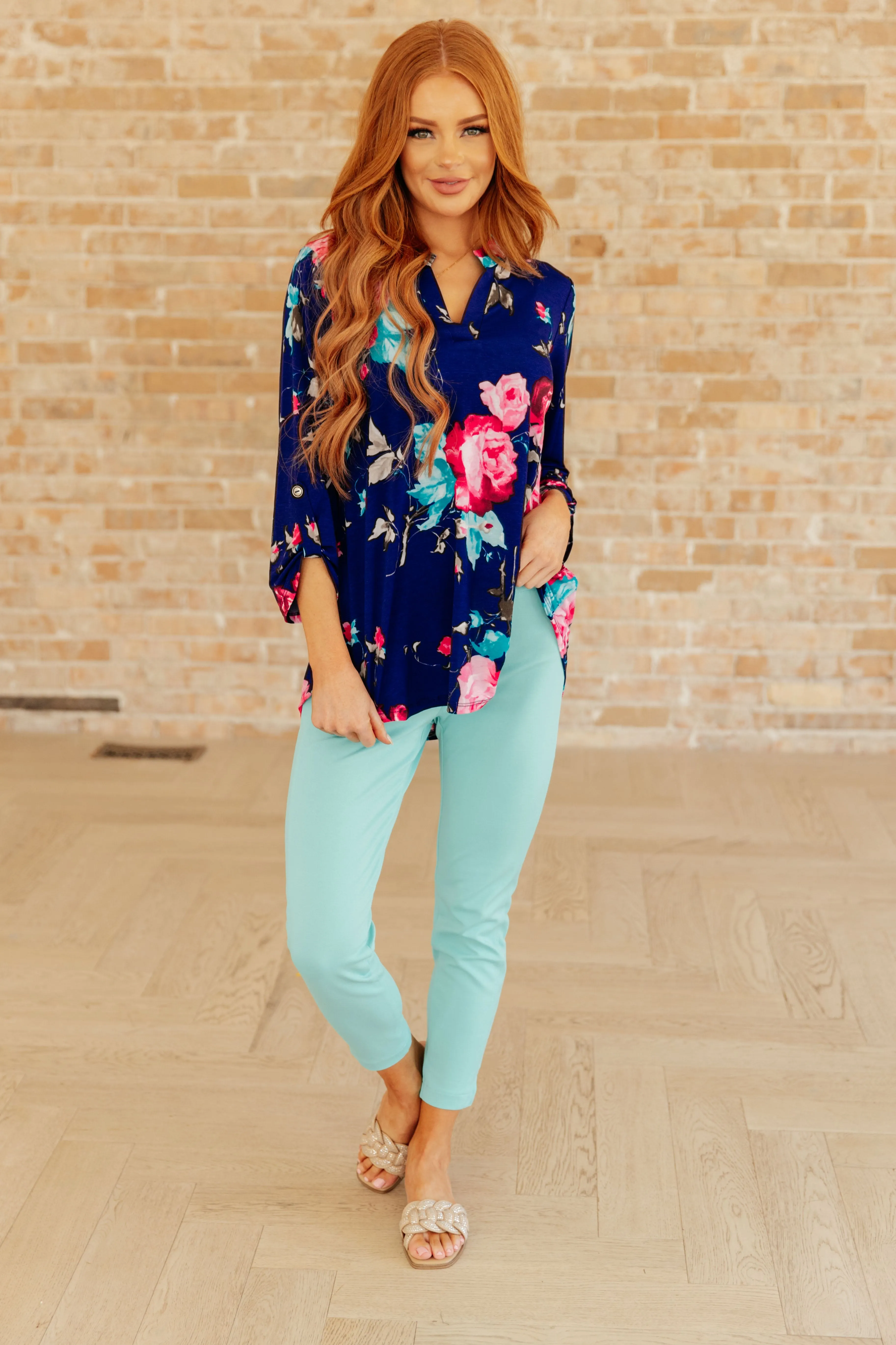 Magic Ankle Crop Skinny Pants (26) in Twelve Colors
